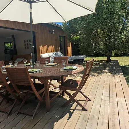 Jolie Maison Du Bassin