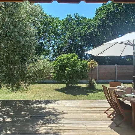 Jolie Maison Du Bassin